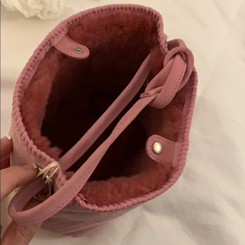 UGG Handbag - Picture 3 of 7
